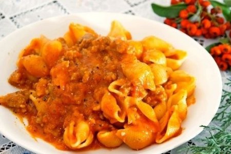 Рецепт «Ракушки с ароматным мясом и сырным соусом»